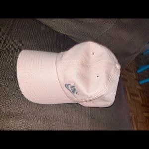 Women’s Nike hats